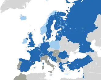 Um mapa colorido dos países da Europa