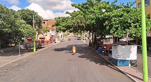 Avenida 23 de Abril, Centro de Floresta Azul