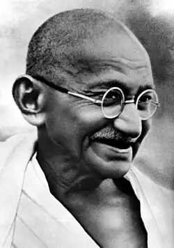 Gandhi Sorrindo