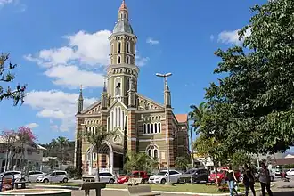 Igreja Matriz no centro de S. João Batista.