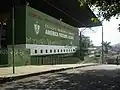 Entrada do estádio antes da reforma.