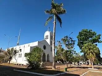 Praça da Matriz no centro de Iporá