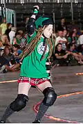 Patinadora  com dreadlocks