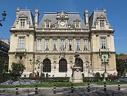 A Prefeitura de Neuilly-sur-Seine.