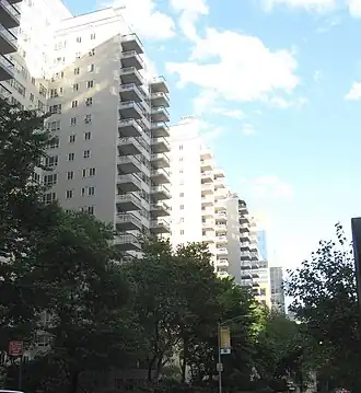 Manhattan House de Skidmore, Owings & Merrill (1950–51)