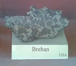 Meteorito Brenham. Siderólito encontrado no Kansas, Estados Unidos, em 1882.