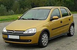 Corsa C (2000-2006, terceira geração)  Hatchback de 5 portas