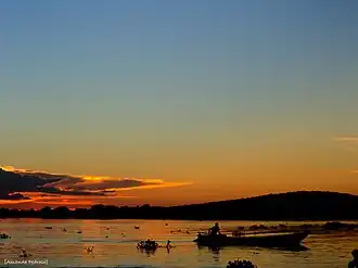 Pôr do sol no rio São Francisco em Santa Maria da Boa Vista