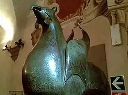 O Grifo de Pisa, no Museu da Catedral de Pisa, século XI