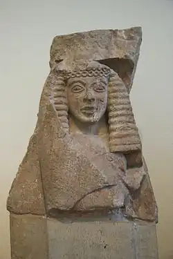 Busto micênico datado de 630-620 a.C.