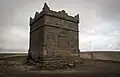 Rivington Pike, próximo a Horwich, no topo das charnecas dos Peninos do Oeste, é um dos mais populares destinos para caminhadas em Lancashire; Em um dia claro, todo o condado pode ser visto a partir dali