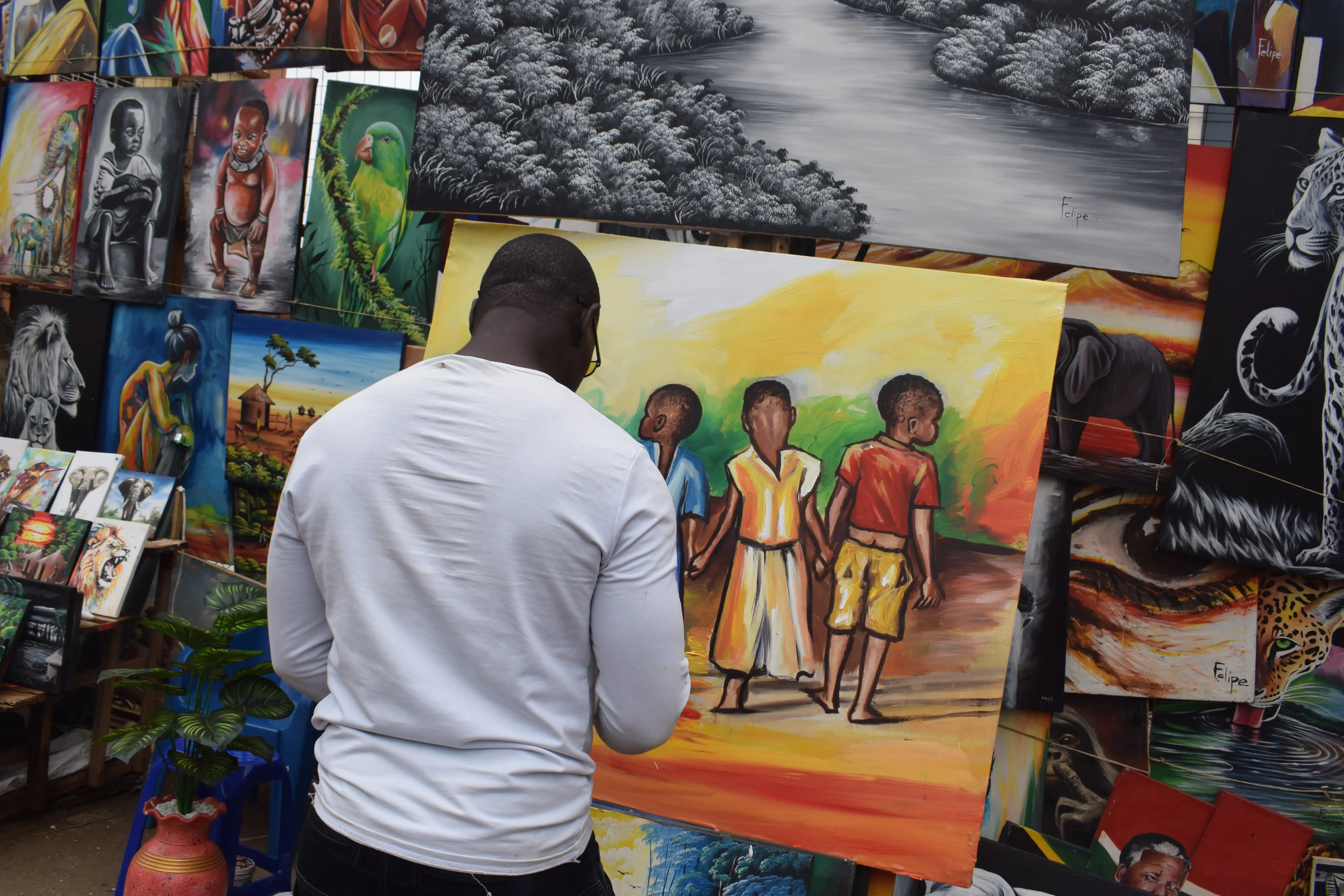 Canvas_Painting_at_African_Craft_Village_01